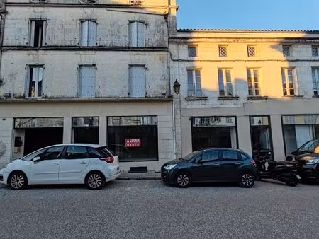 local châteauneuf sur charente centre