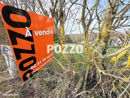 terrain 1 100 m² may sur orne