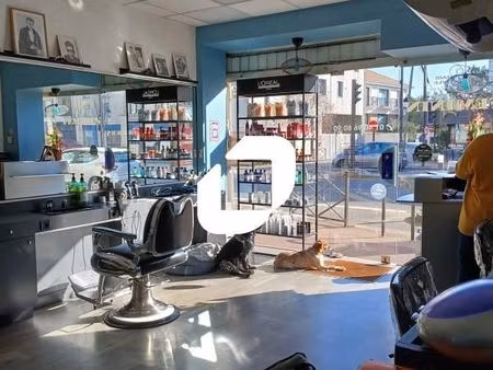 fonds de commerce 46 m²