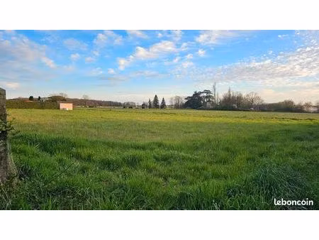 terrain const 943 m² hors lot