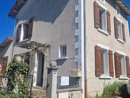 maison sur chabanais