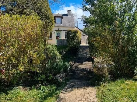 maison atypique farges-en-septaine