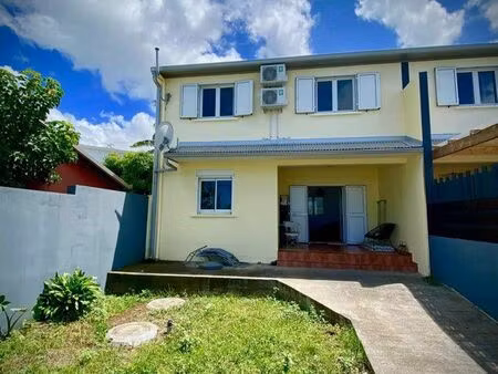 f4 à vendre – roches maigres – saint-louis (97421)