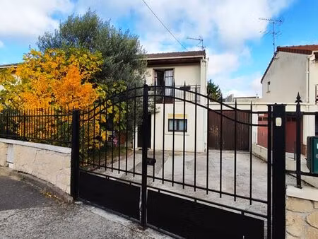 pavillon 6 pièces 100 m²