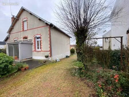 maison ancienne rare centre st germain du puy