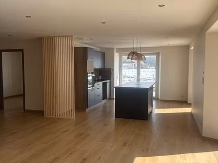 à louer appartement entièrement rénové guyans-vennes