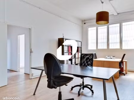 bureau 150 m²
