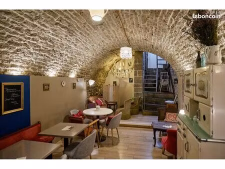 local commercial centre ville