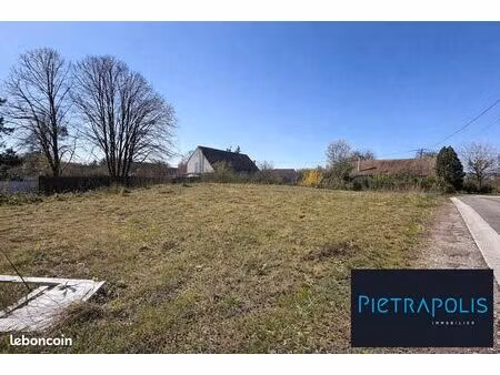 terrain 650 m² tart