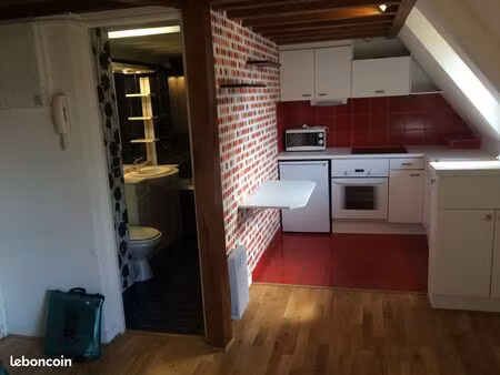 studio meublé de 37m2 place morny deauville  centre ville dans une résidence de très bon s