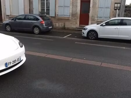 f1 rez de chaussée meublé partiel