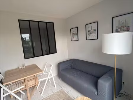 a louer t1 meublé avec balcon