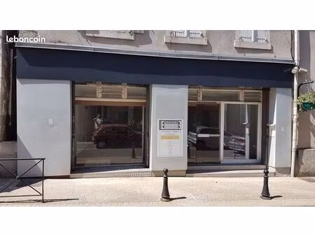 grand local commercial centre ville