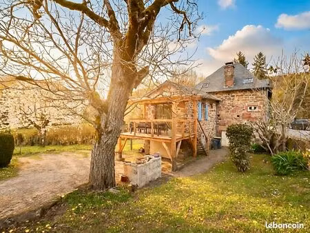 propriété 5 pièces 87 m²