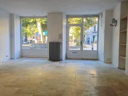 local boutique à louer