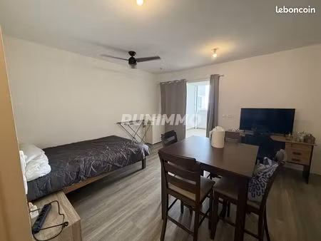 studio 1 pièce 30 m²