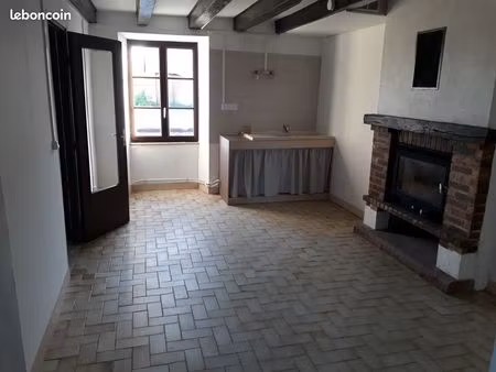 maison a loué roumazieres