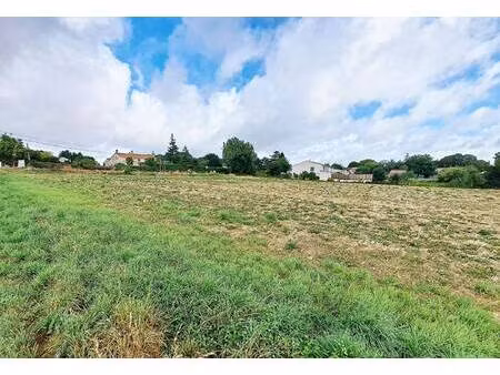 terrain constructible viabilisé à vendre