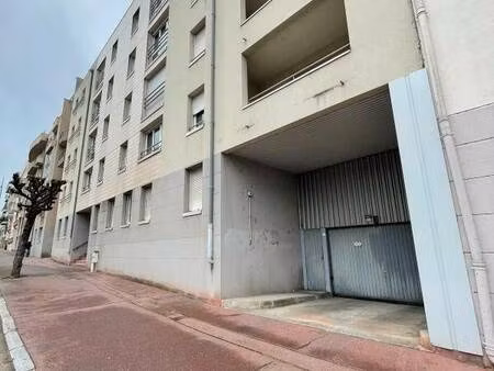 parking à louer