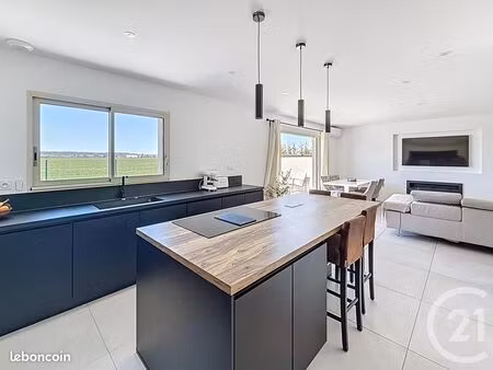 maison 6 pièces 131 m²