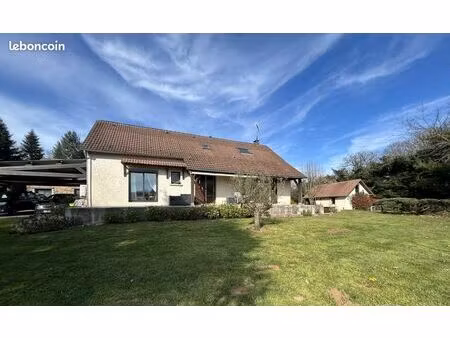 propriété 8 pièces 180 m²