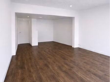 local commercial rénové 30m2