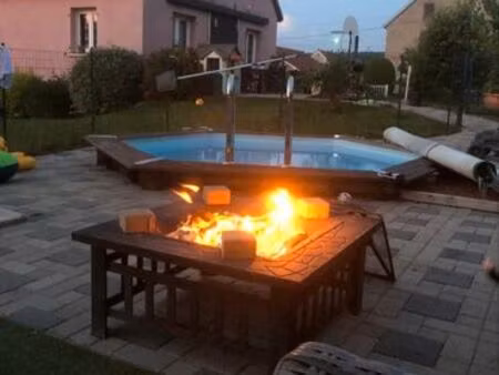 maison avec piscine et jacuzzi