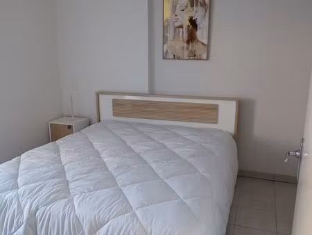 loue t2 meublé 40m2 645