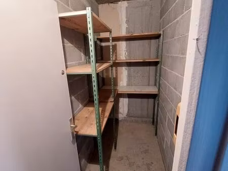 loue cave / box d'environ stockage