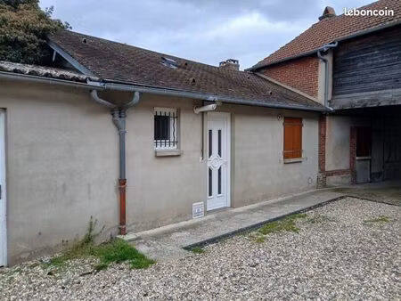 petite maison de ville à louer