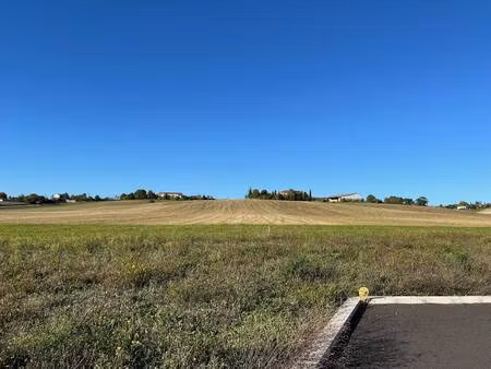 terrain constructible viabilisé à vendre