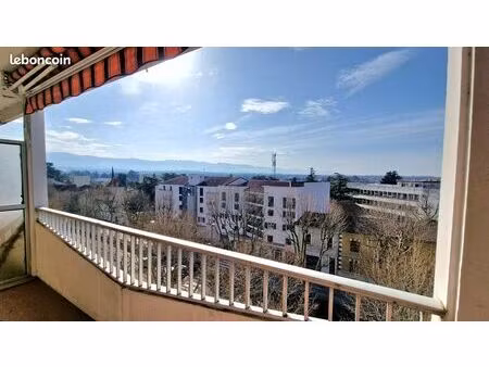 appartement rénové t3 proche des commerces en centre ville de romans