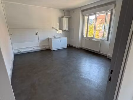 location appartement 75m2 et jardin 350m2