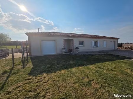 maison familiale avec grands volumes et extérieurs d'exception