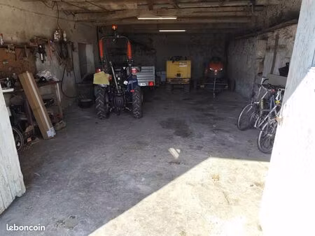 local de stockage sécurisé 72 m²