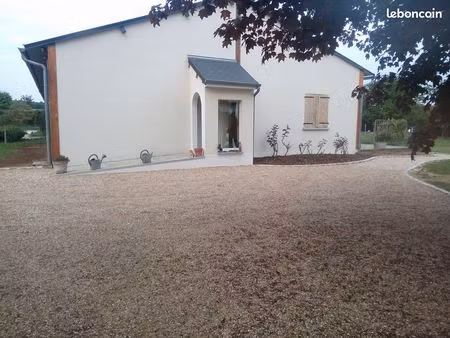 local professionnel / crèche / cabinet médical / bureaux