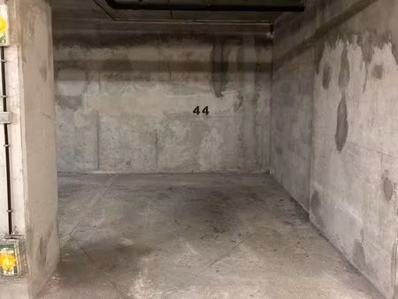 parking sous-terrain