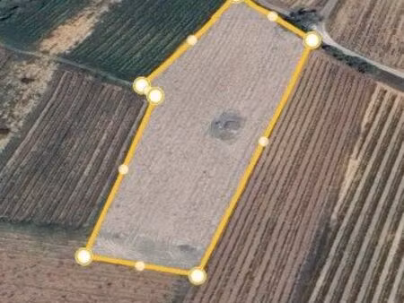 terrain agricole avec eau ? + raccordement électrique a proximité