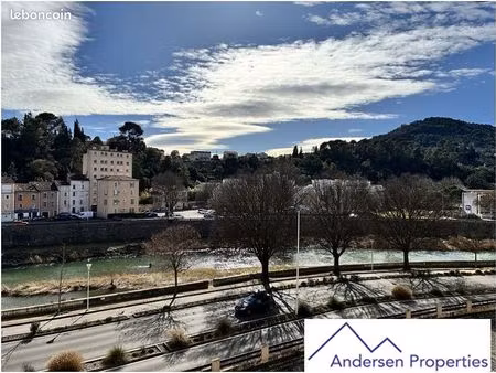 appartement 3 pièces 82 m²