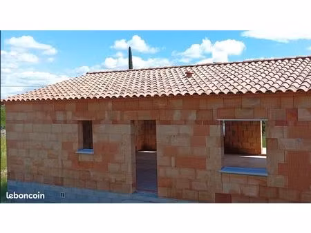 villa neuve re2020 avec 2 chambres et jardin dispo 2026