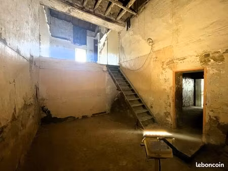 immeuble 108 m² théziers