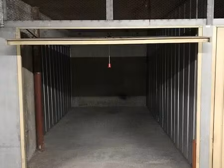 loue grand box securise a arcueil au pied du rer laplace - a 2 minutes de paris