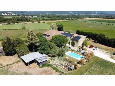 maison 10 pièces 243 m²