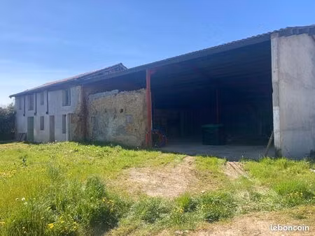 fort potentiel- ensemble immobilier à rénover - 220 m2 possible - terrain 1000 m2