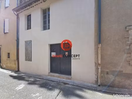 immeuble 136 m² roquemaure