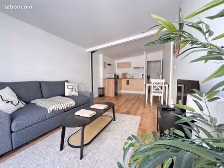 studio à louer de avril à juillet 2026