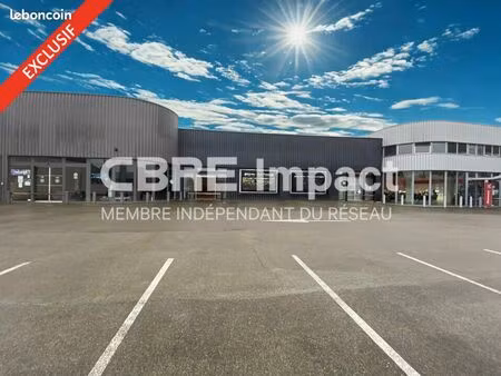 local commercial 1680 m² chenôve