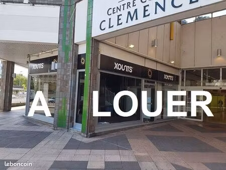 local commercial..... clemenceau / république