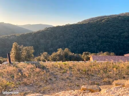 vends terrain 1082m² avec permis de construire  vue magnifique sur les cévennes
