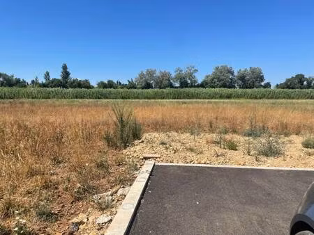 terrain constructible viabilisé à vendre